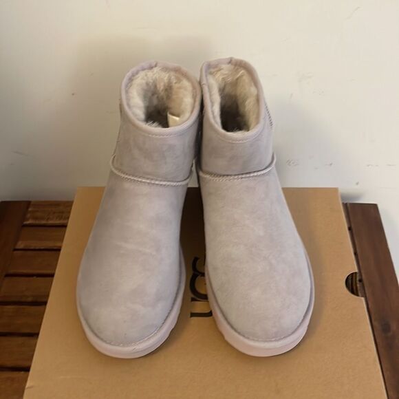 UGG Classic Mini II Boots Pale Smoke USA Women size 9/UK 7/EU 40 - Picture 5 of 14